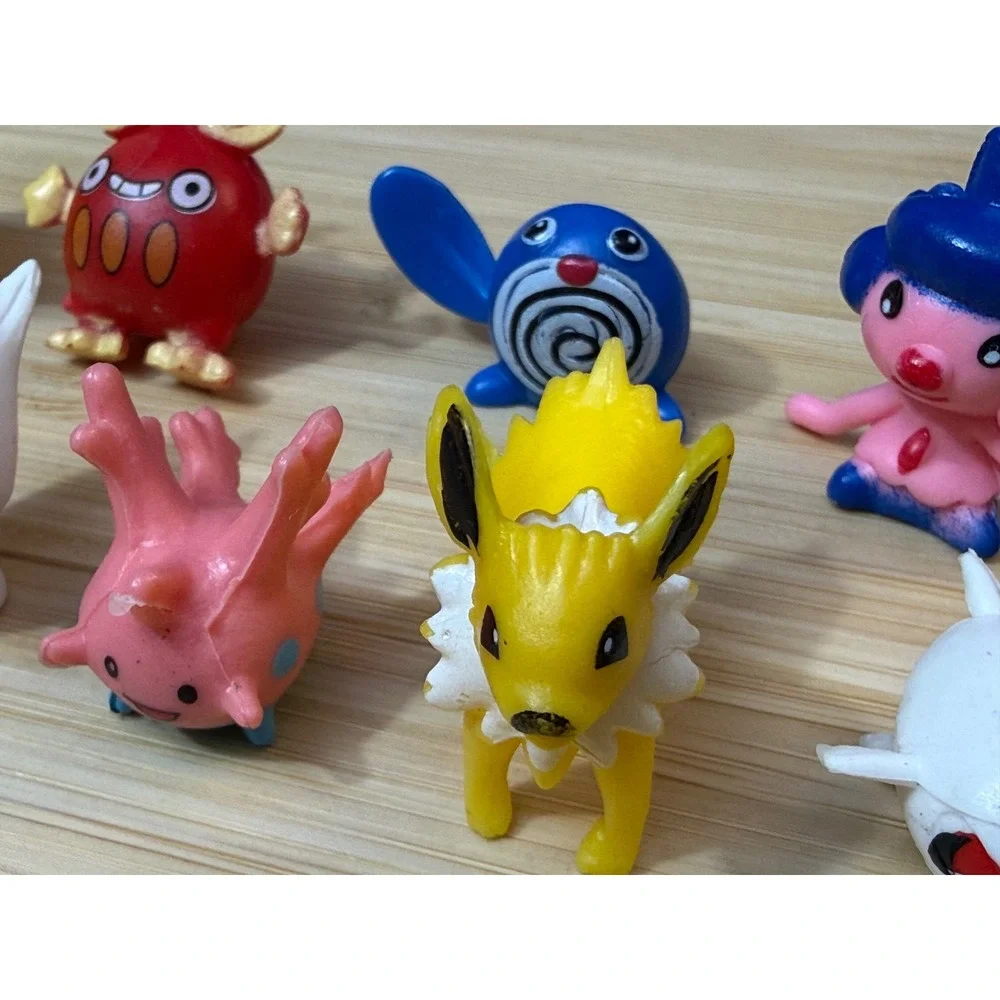 Pokemon Mini Figure Lot 9pc Jolteon Poliwag Corsola Lapras Braixen Zangoose